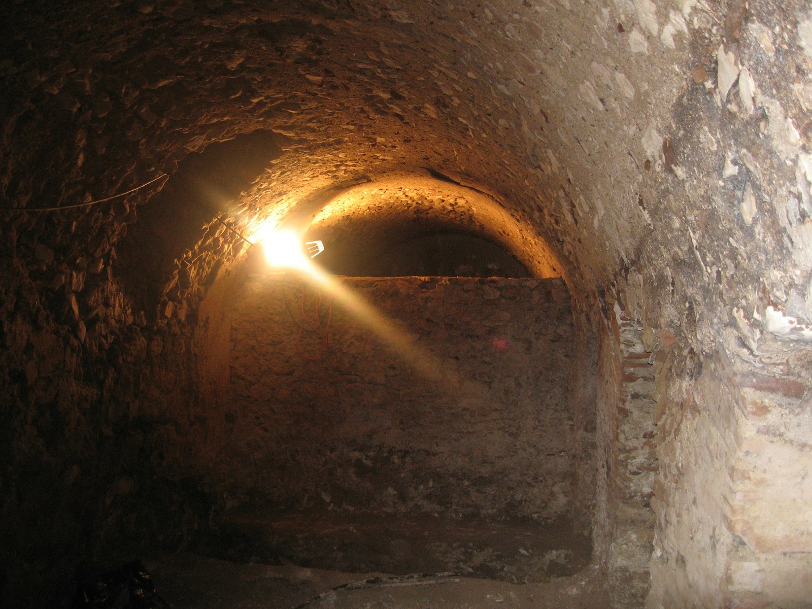 CISTERNE ROMANE SOTTERRANEE I Luoghi del Cuore FAI