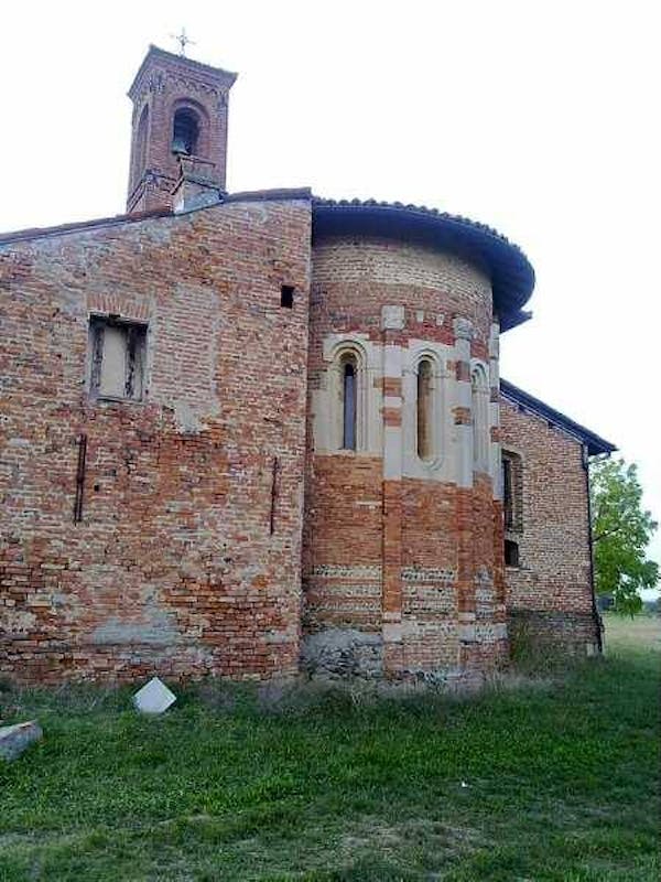 CHIESA DELLA SANTISSIMA TRINITA' DA LUNGI CHIESA DELLA SANTISSIMA TRINITA' DA LUNGI