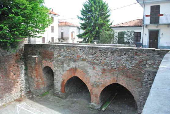 CINTA MURARIA DI STREVI