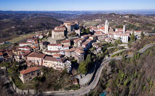 CASTELLO E BORGO MEDIEVALE