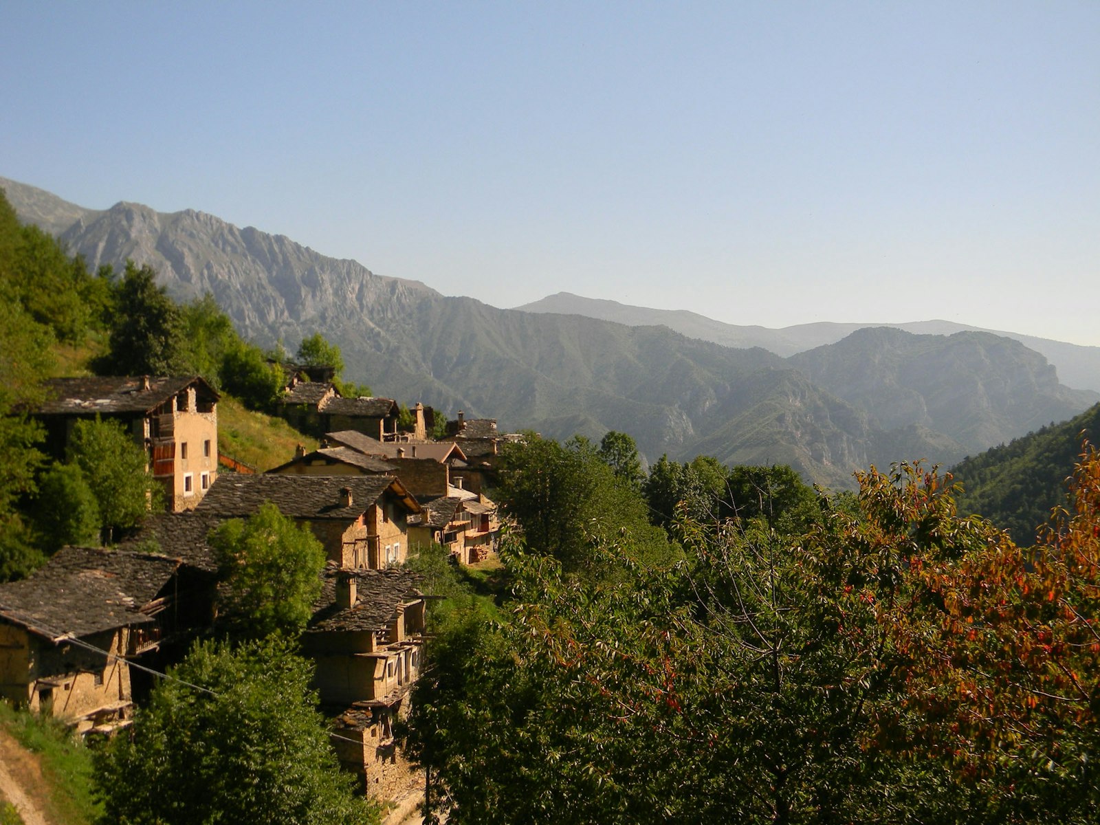 PERCORSI OCCITANI (VALLE MAIRA) | I Luoghi del Cuore - FAI