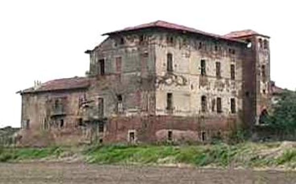 CASTELLO DI MOTTA DEI CONTI