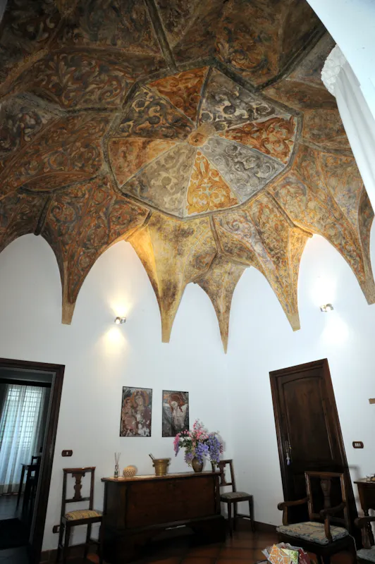 PALAZZO PERSIO | ph. FAI | © FAI - Fondo Ambiente Italiano PALAZZO PERSIO | ph. FAI | © FAI - Fondo Ambiente Italiano