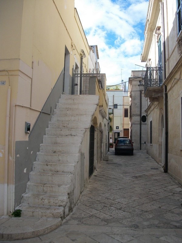 I CENTRI STORICI DEI DUE EX COMUNI CANNETO DI BARI E MONTRONE ORA RIONI