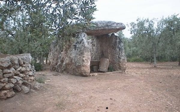 DOLMEN DI MONTALBANO