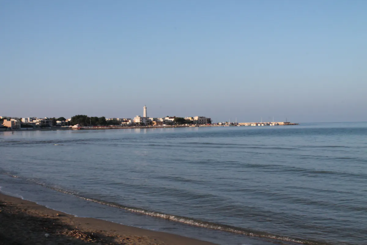 FARO DI TORRE CANNE | ph. FAI | © FAI - Fondo Ambiente Italiano FARO DI TORRE CANNE | ph. FAI | © FAI - Fondo Ambiente Italiano