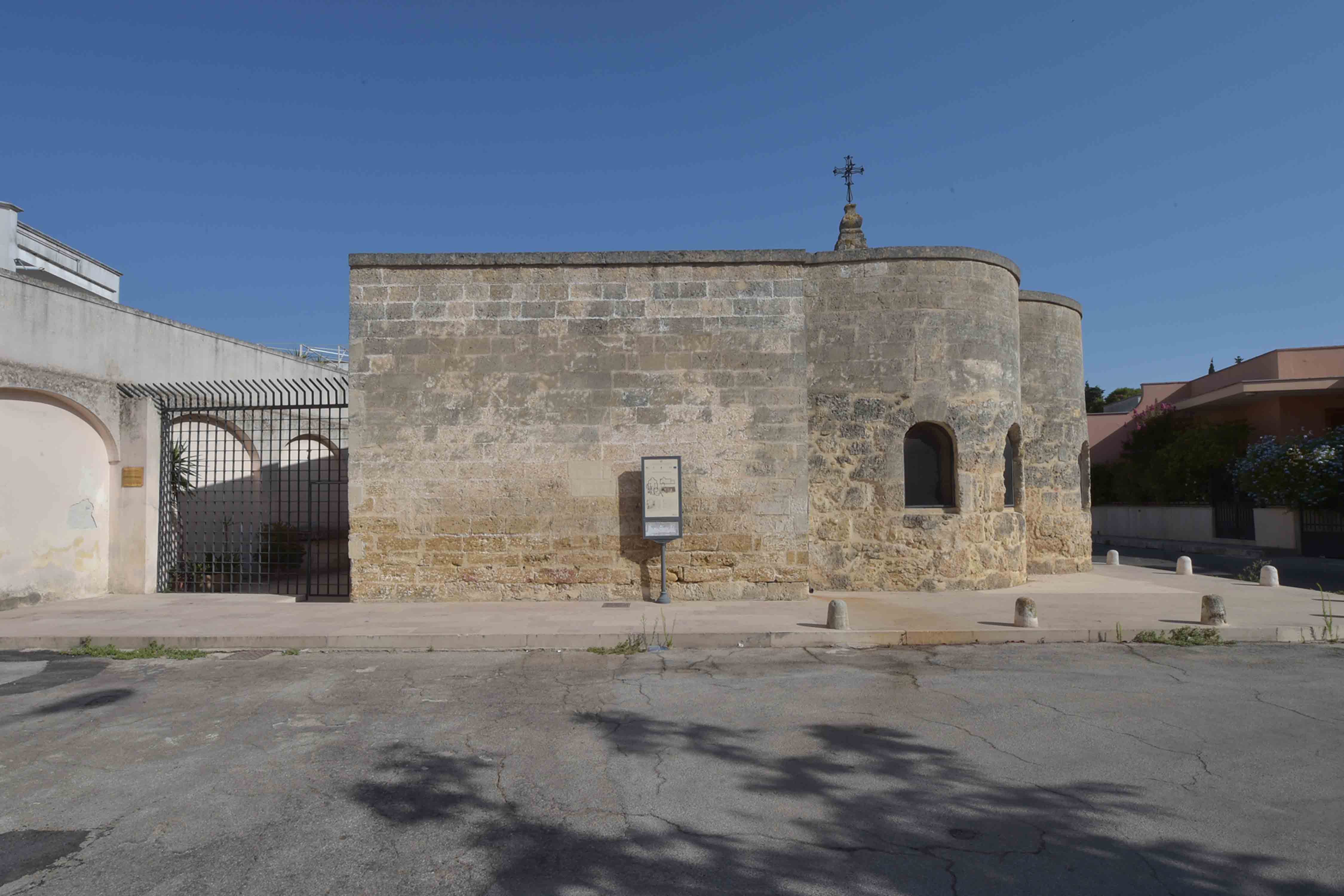 TEMPIETTO DI SAN LORENZO MARTIRE | ph. FAI | © © Studiofotoneve