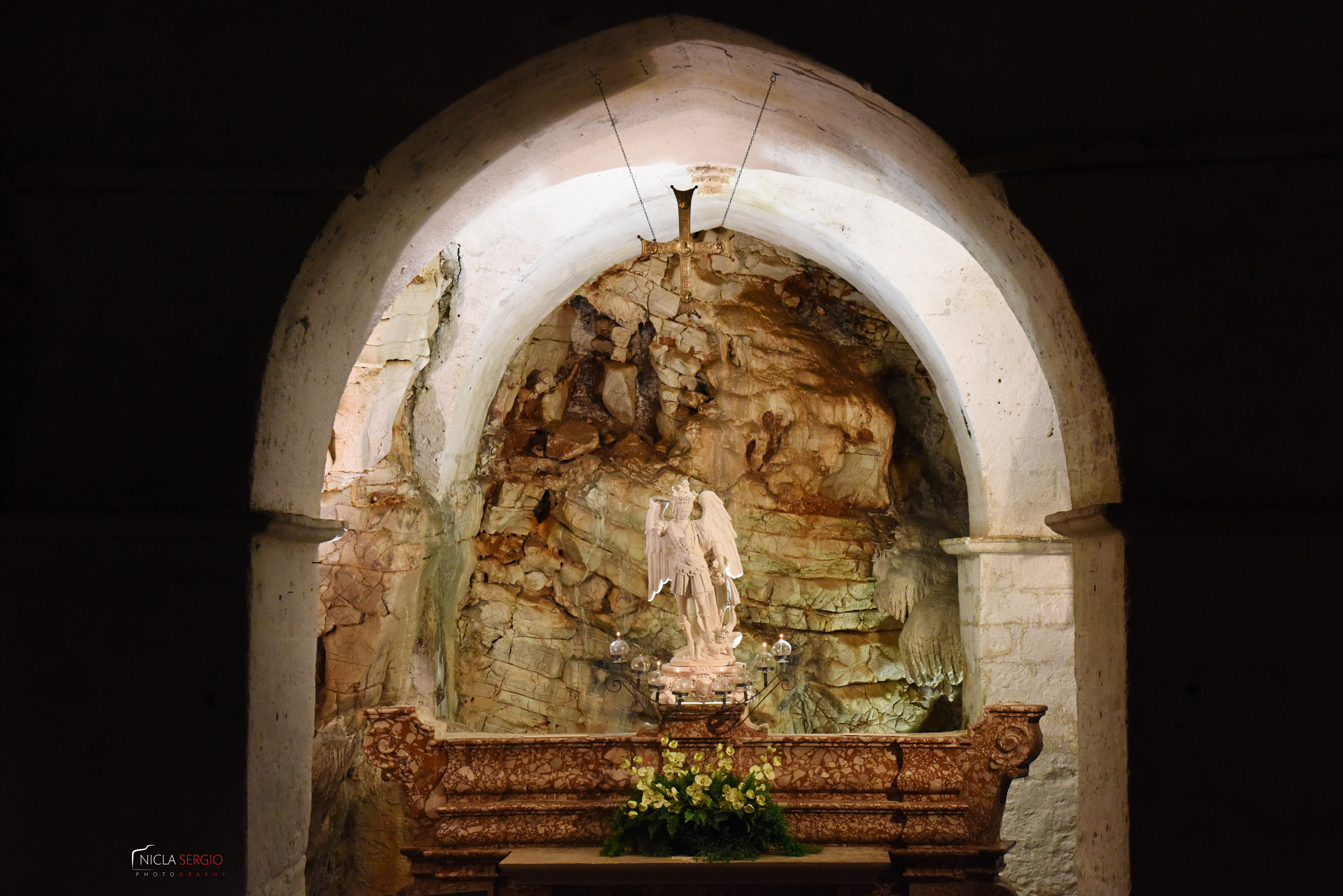 GROTTA DI SAN MICHELE | I Luoghi del Cuore - FAI