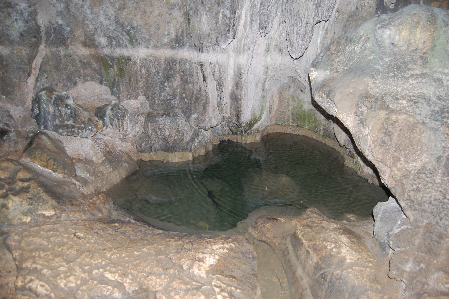 GROTTA DI SAN MICHELE ARCANGELO I Luoghi del Cuore FAI