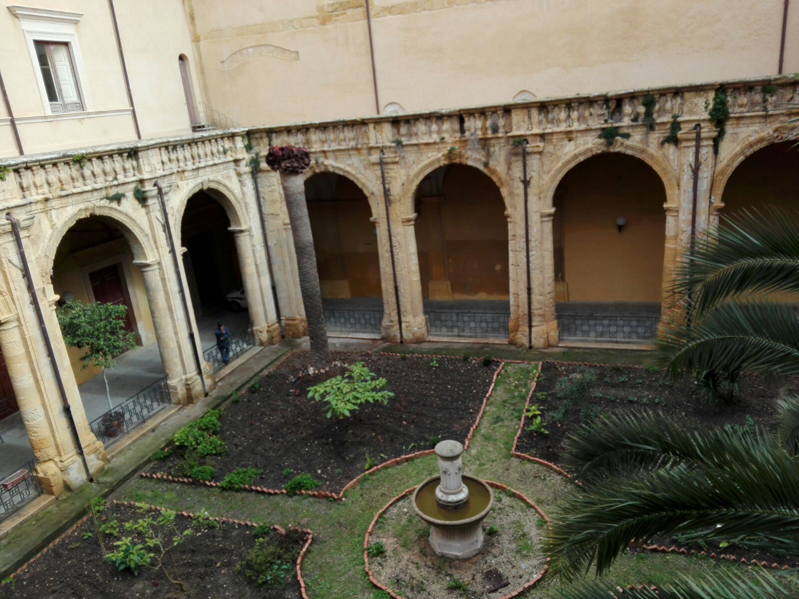 CHIESA DI SAN NICOLÒ DI BARI, CHIOSTRO DI SAN FRANCESCO, BIBLIOTECA ...