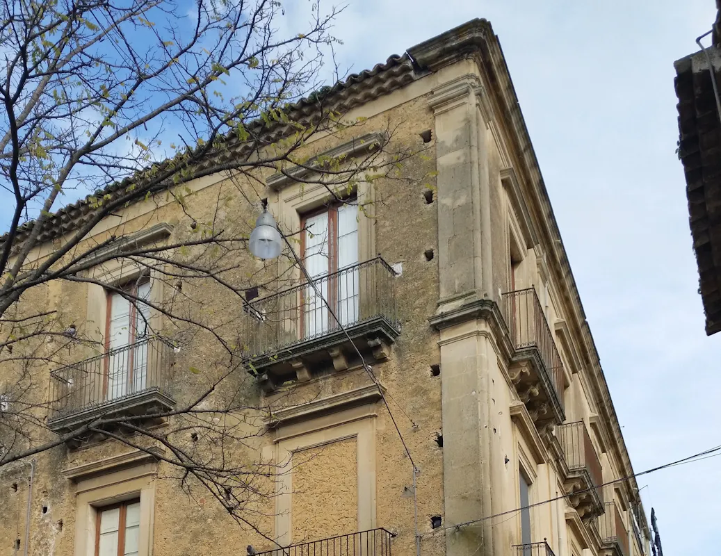 CASA NATALE DI DON LUIGI STURZO | ph. FAI | © FAI - Fondo Ambiente Italiano CASA NATALE DI DON LUIGI STURZO | ph. FAI | © FAI - Fondo Ambiente Italiano