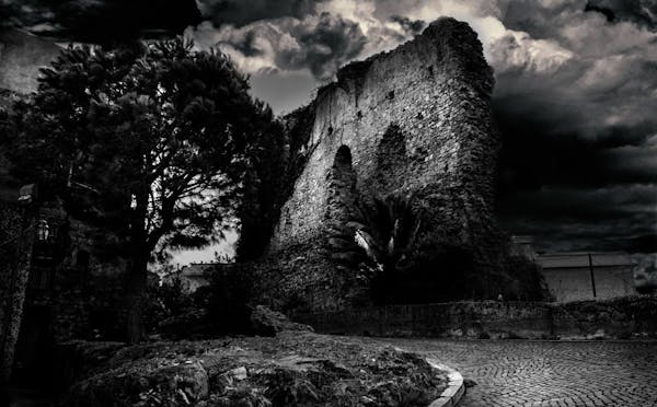 RUDERI DEL CASTELLO DI TUSA