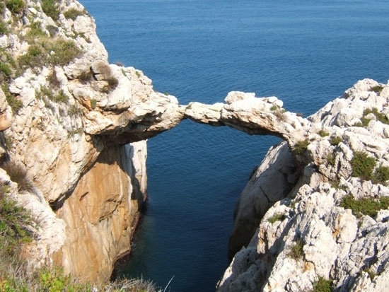 ARCO AZZURRO DI MONGERBINO