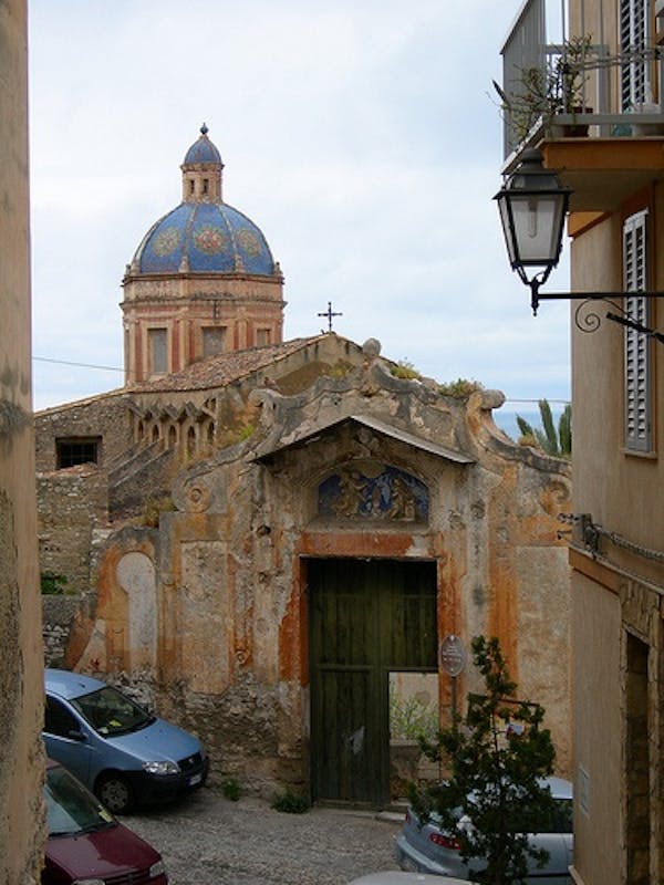 CHIESA MARIA SS. ANNUNZIATA E GIARDINO CHIESA MARIA SS. ANNUNZIATA E GIARDINO