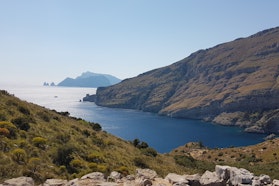 Vista sui Faraglioni, BAIA DI IERANTO, MASSA LUBRENSE (NA )