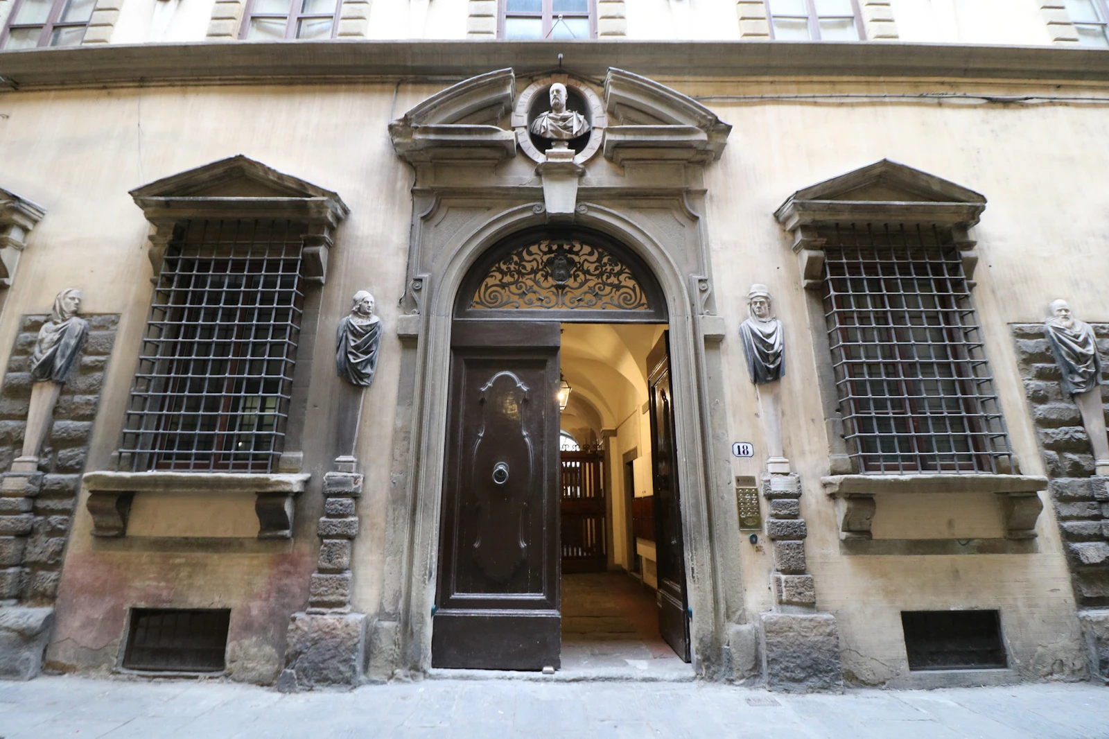 PALAZZO VALORI ALTOVITI I Luoghi Del Cuore FAI