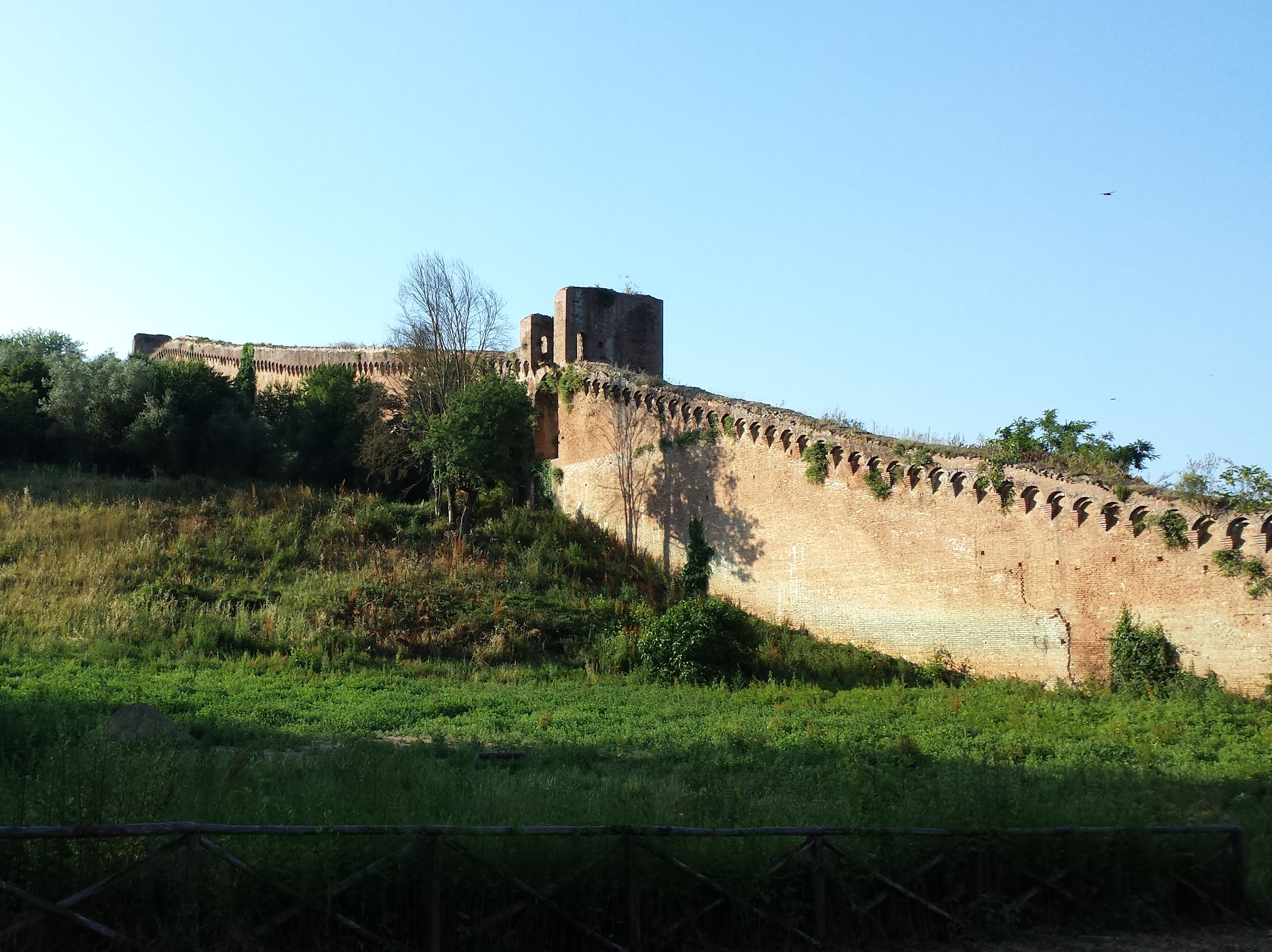 LE VALLI VERDI DELLA CITTA' DI SIENA - LA VALLE DI FOLLONICA