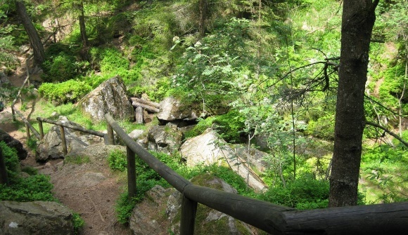 BUCHE DI GHIACCIO I Luoghi del Cuore FAI