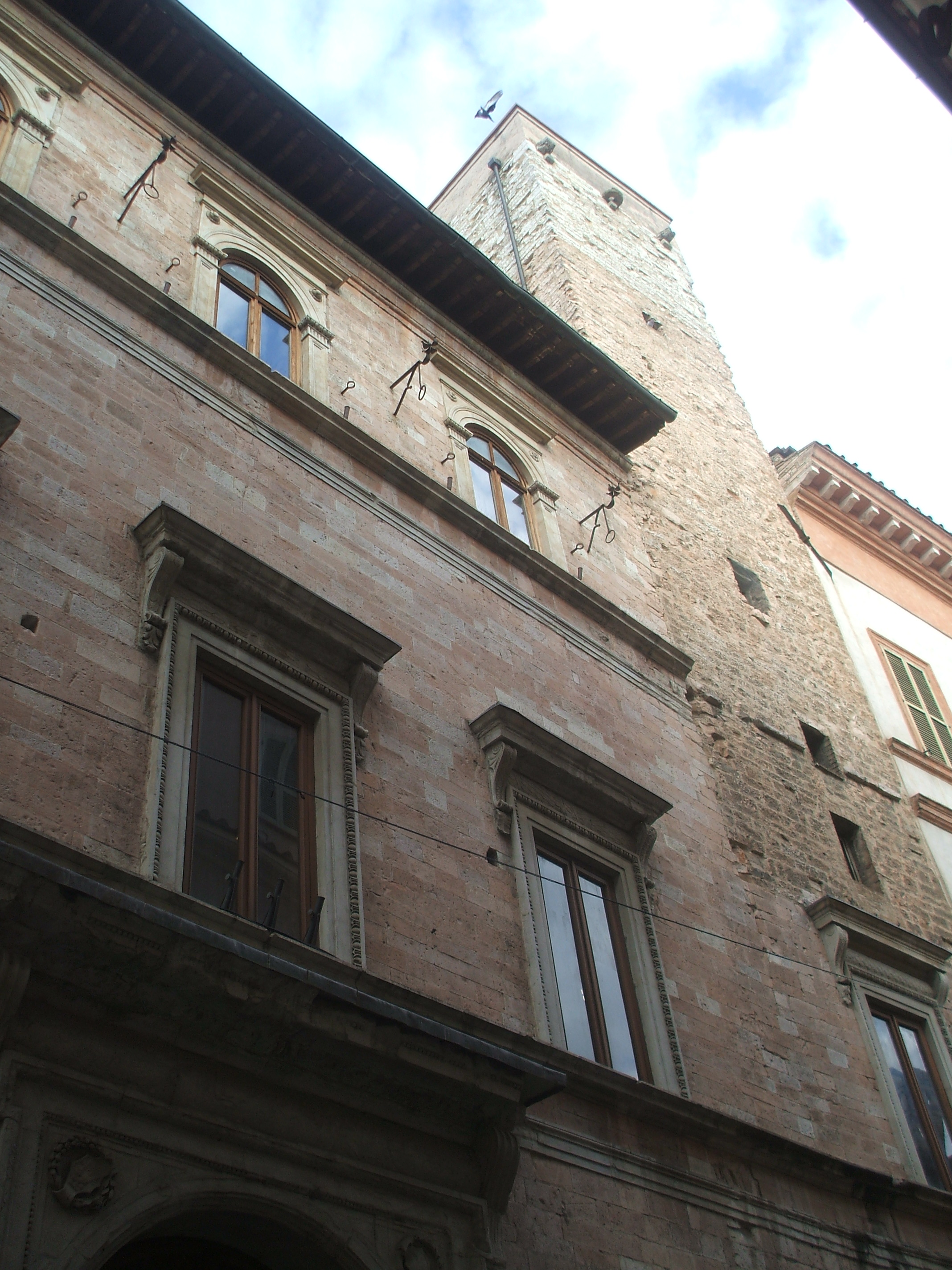 SEZIONE DI ARCHIVIO DI STATO DI FOLIGNO - PALAZZO DELI