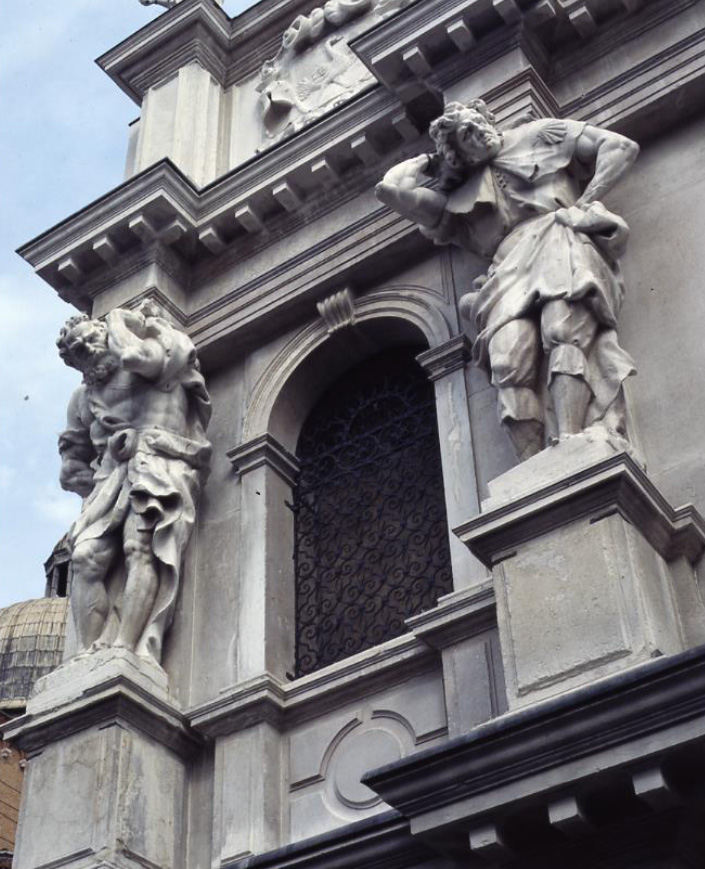 CHIESA DI SANTA MARIA DEI DERELITTI E SALA DELLA MUSICA