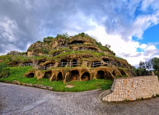 GROTTE RUPESTRI DI VERZINO