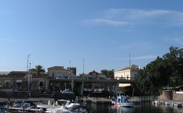 BORGO MARINARO E PORTICCIOLO DI OGNINA