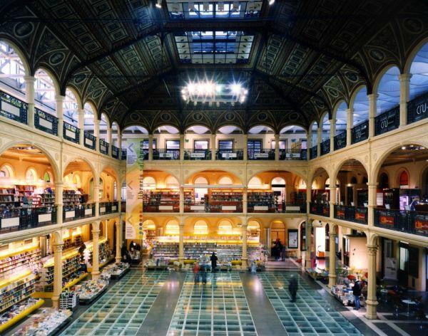 BIBLIOTECA SALA BORSA