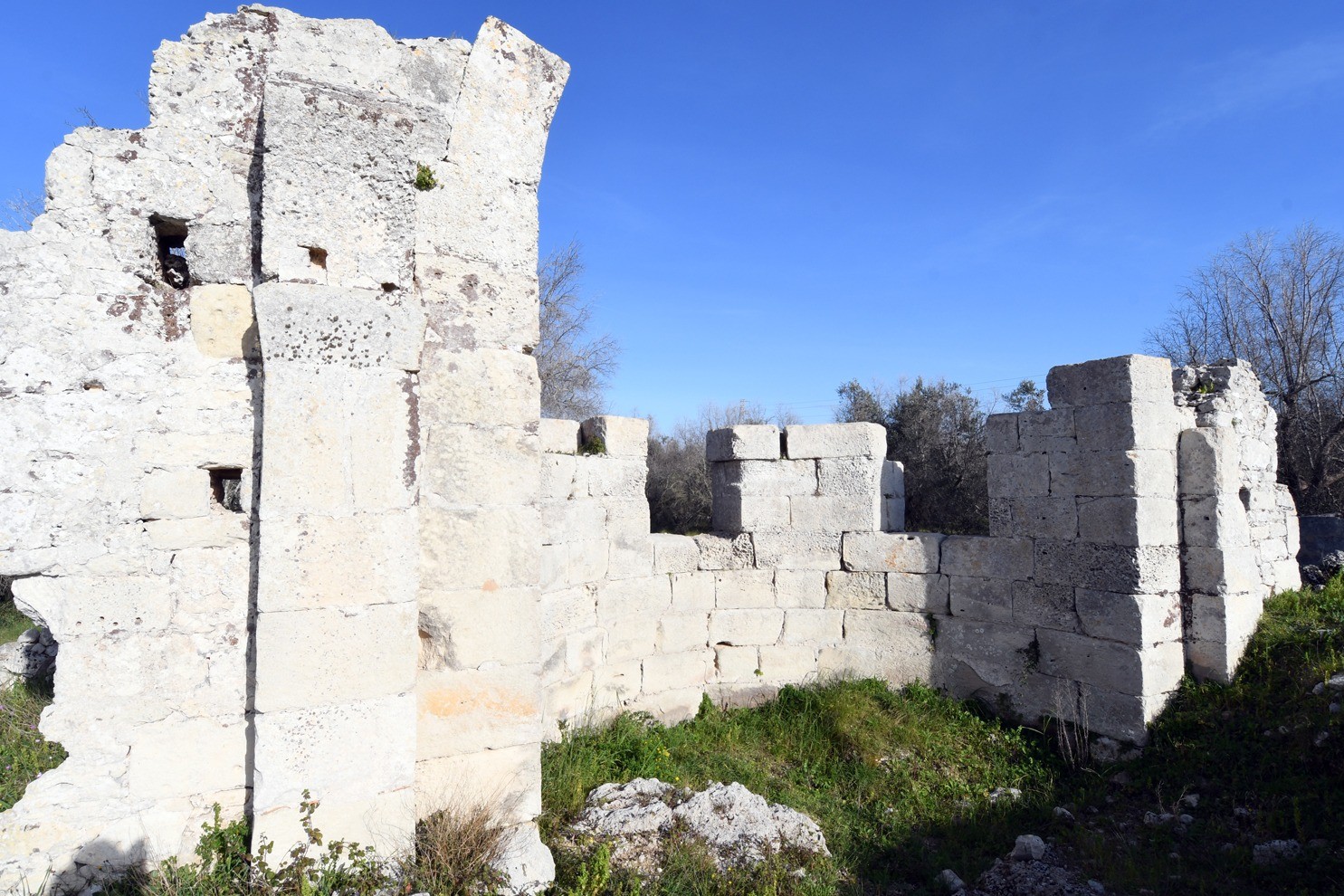 ABBAZIA DI CENTOPORTE