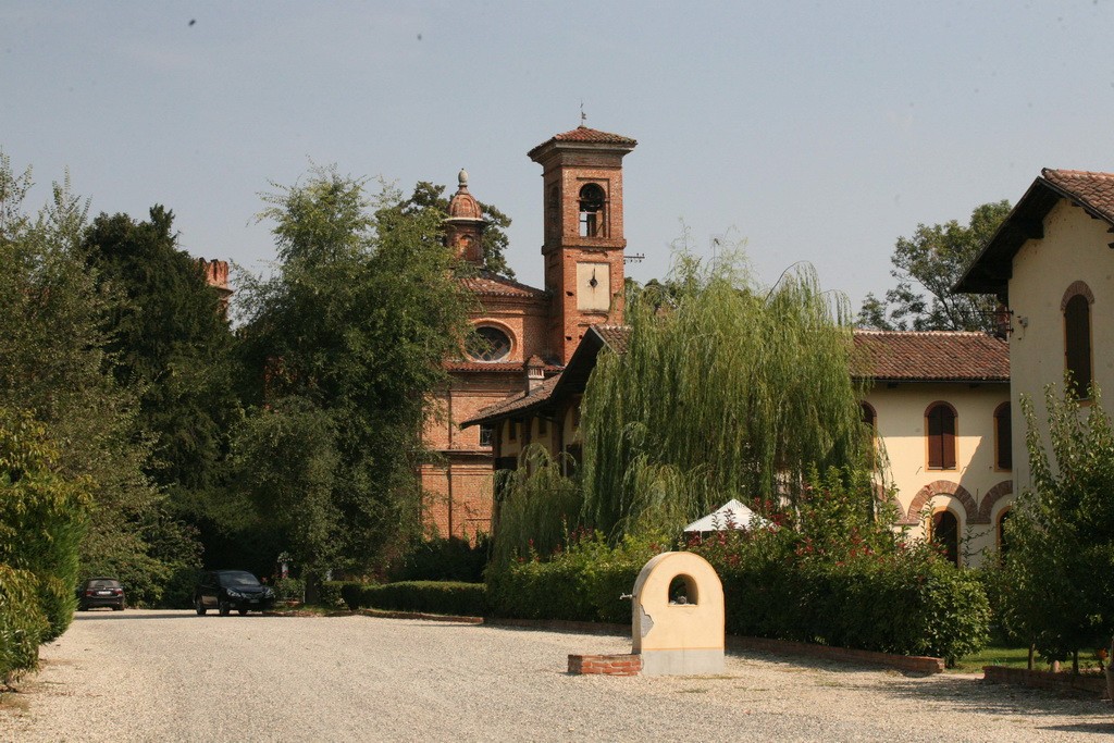 CASTELLO DI REDABUE