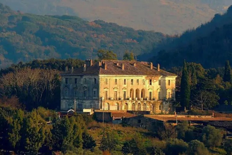 CASINO VECCHIO IN FRAZIONE VACCHERIA