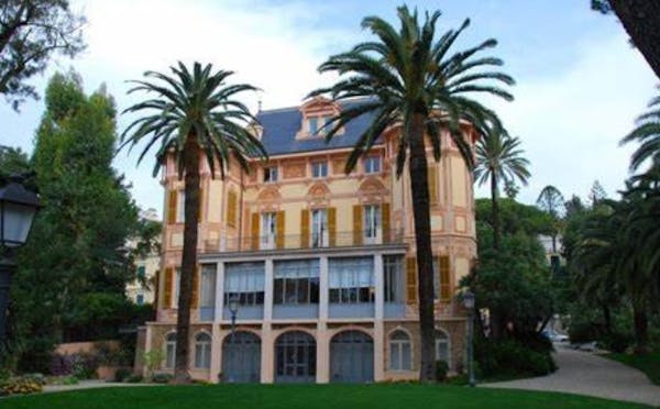 VILLA NOBEL