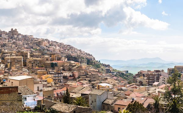 BORGO DI AGIRA