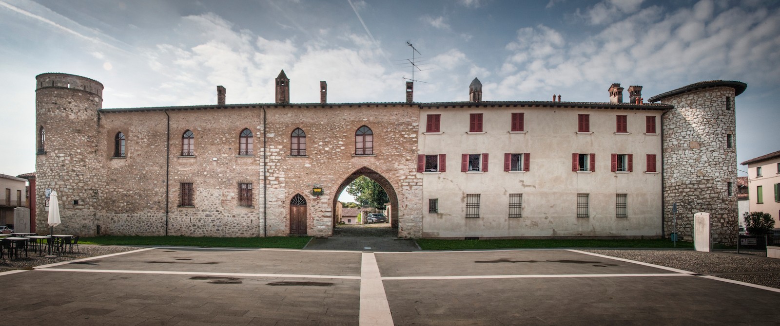 CASTELLO OLDOFREDI