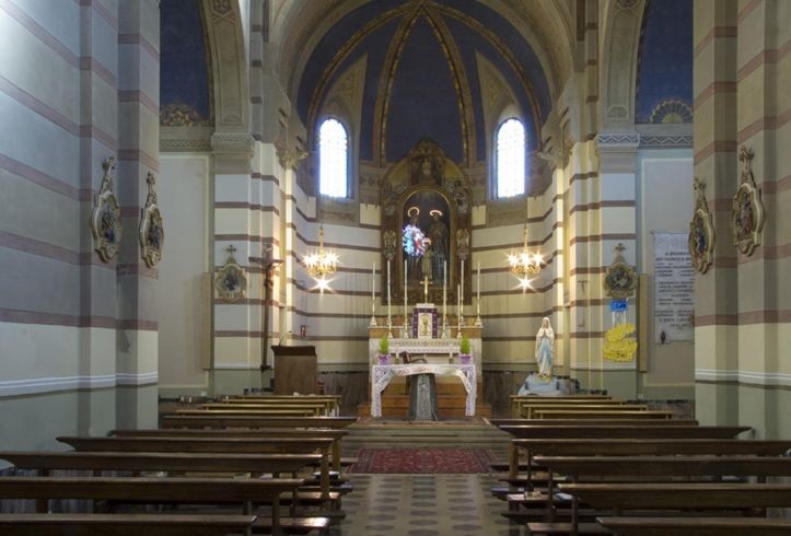 CHIESA DELLA SACRA FAMIGLIA (QUALINO, COSTA VOLPINO)