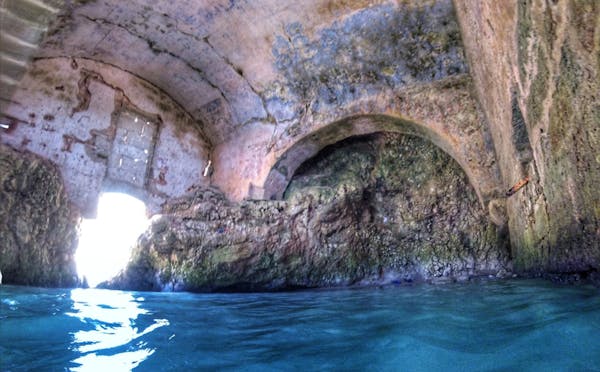 ANTICO CAMERINO PER BAGNI A MARE