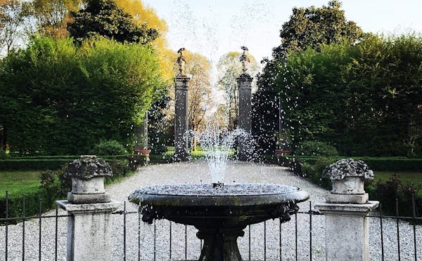 VILLA LA VALERA E BORGO