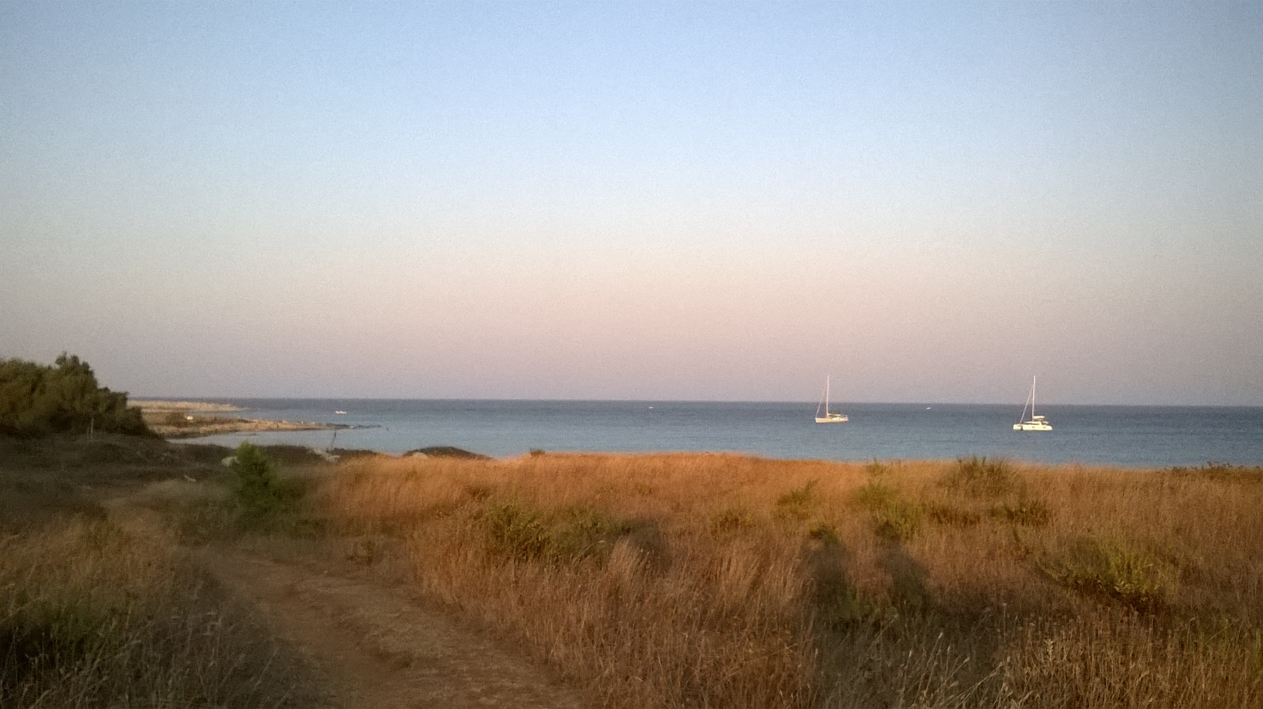 BAIA DELLE ORTE - FARO DELLA PALACIA - TORRE DI S. EMILIANO