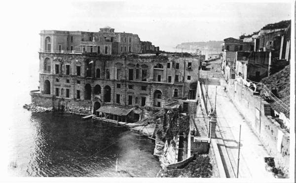 NAPOLI LARGO DONN'ANNA A POSILLIPO