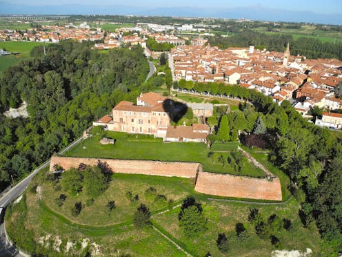 CASTELLO DEI CONTI COSTA