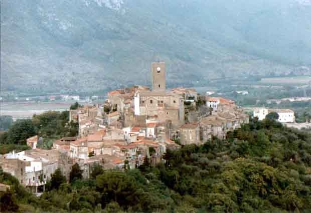 CENTRO ANTICO DI TORA DETTO CASTELLO DI TORA