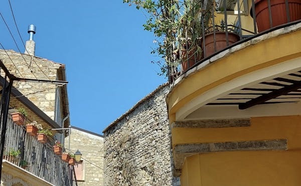 LARGO CARCERI