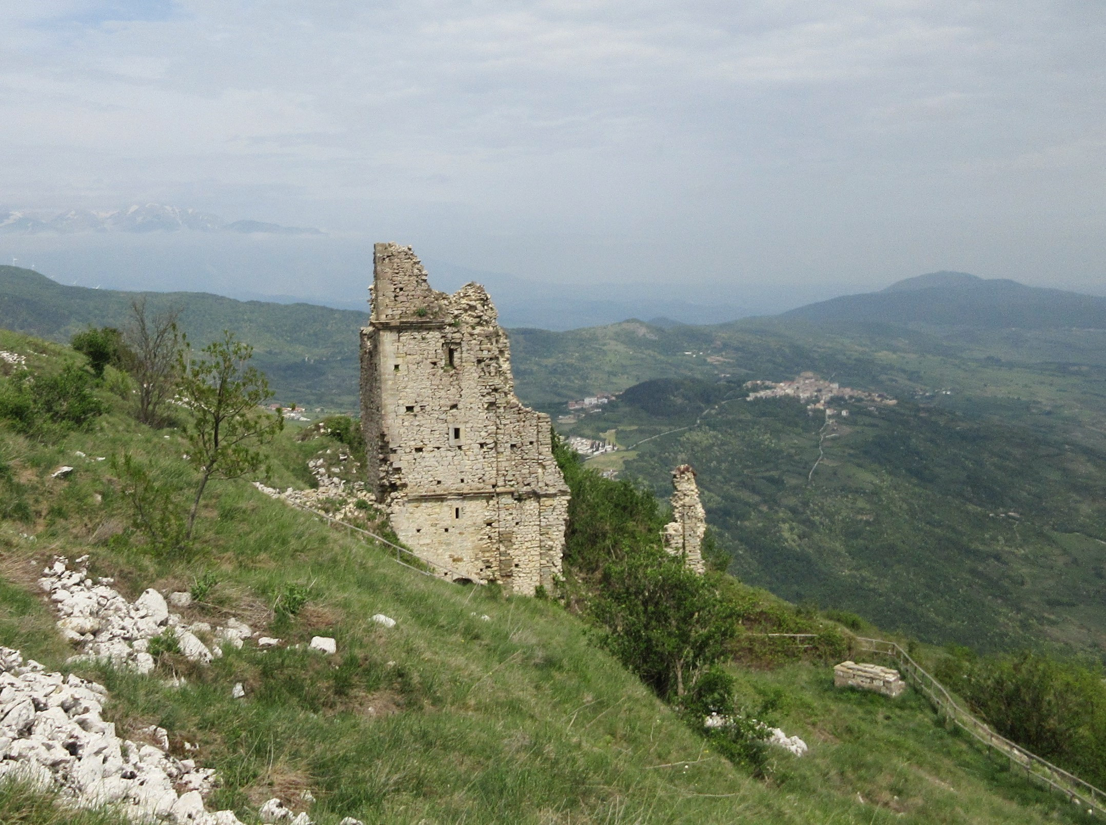 ROCCASPINALVETI VECCHIA