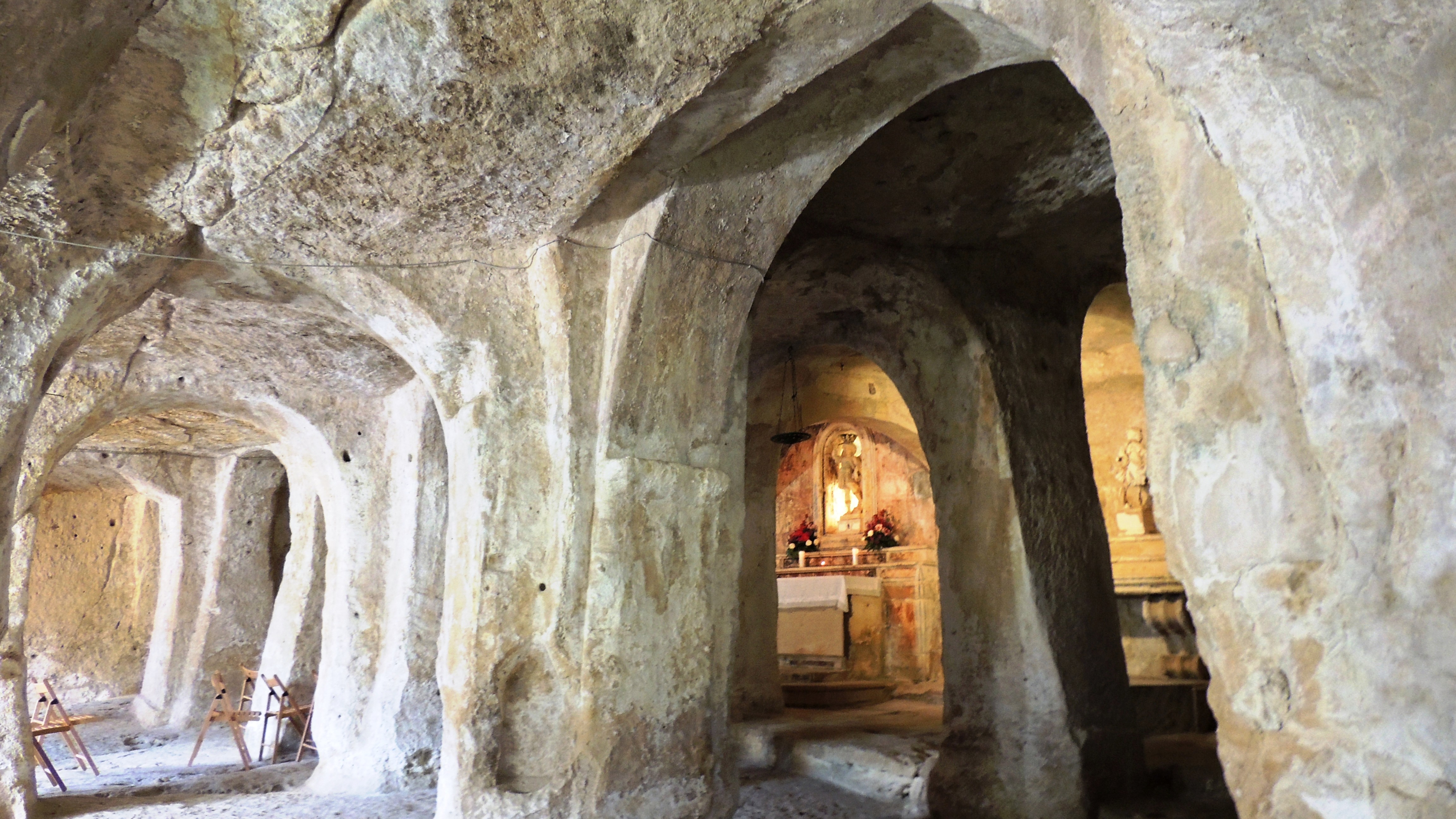 CHIESA RUPESTRE DI SAN MICHELE