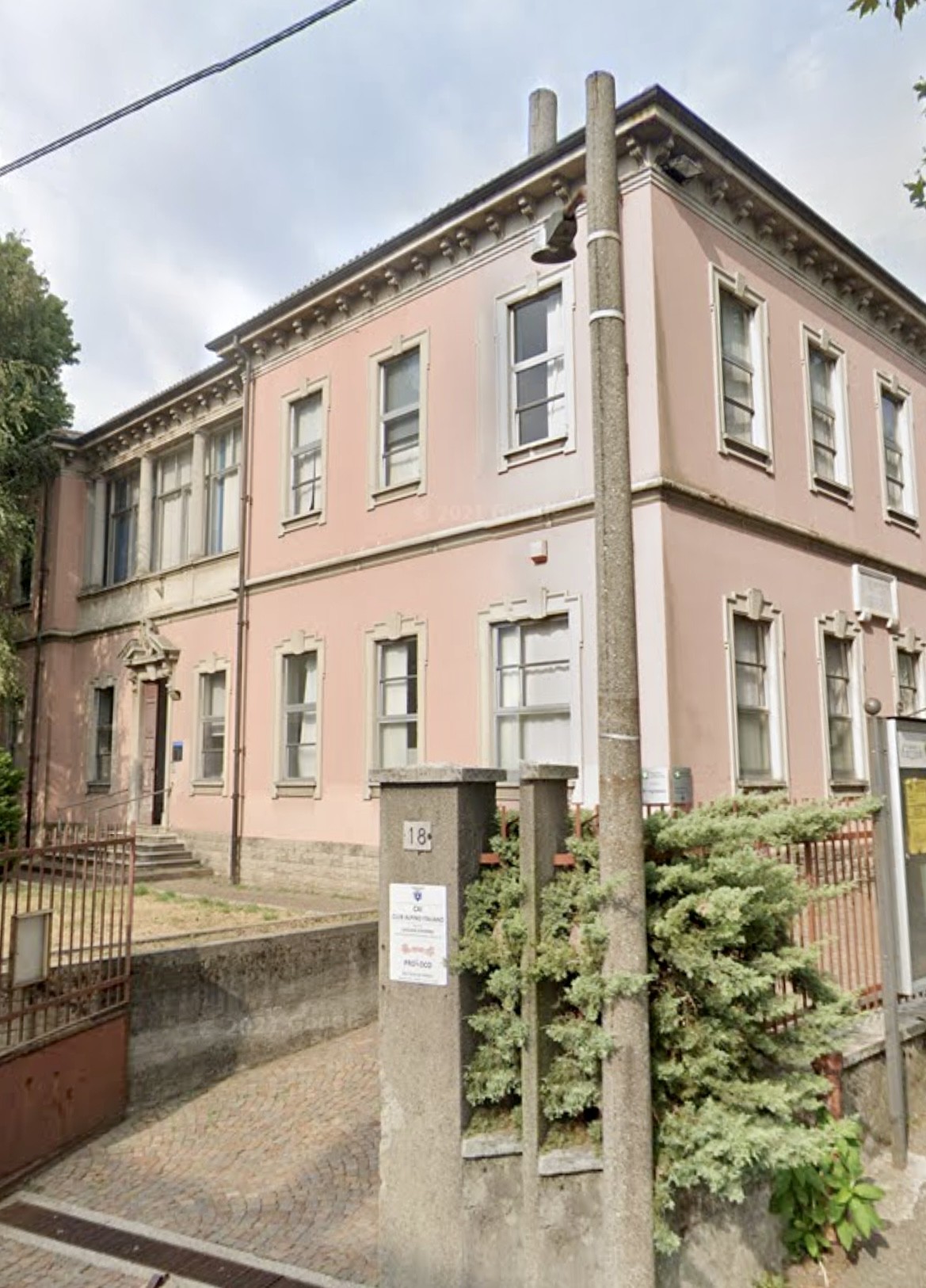 EX MUNICIPIO E SCUOLA ELEMENTARE (ORA ASST)