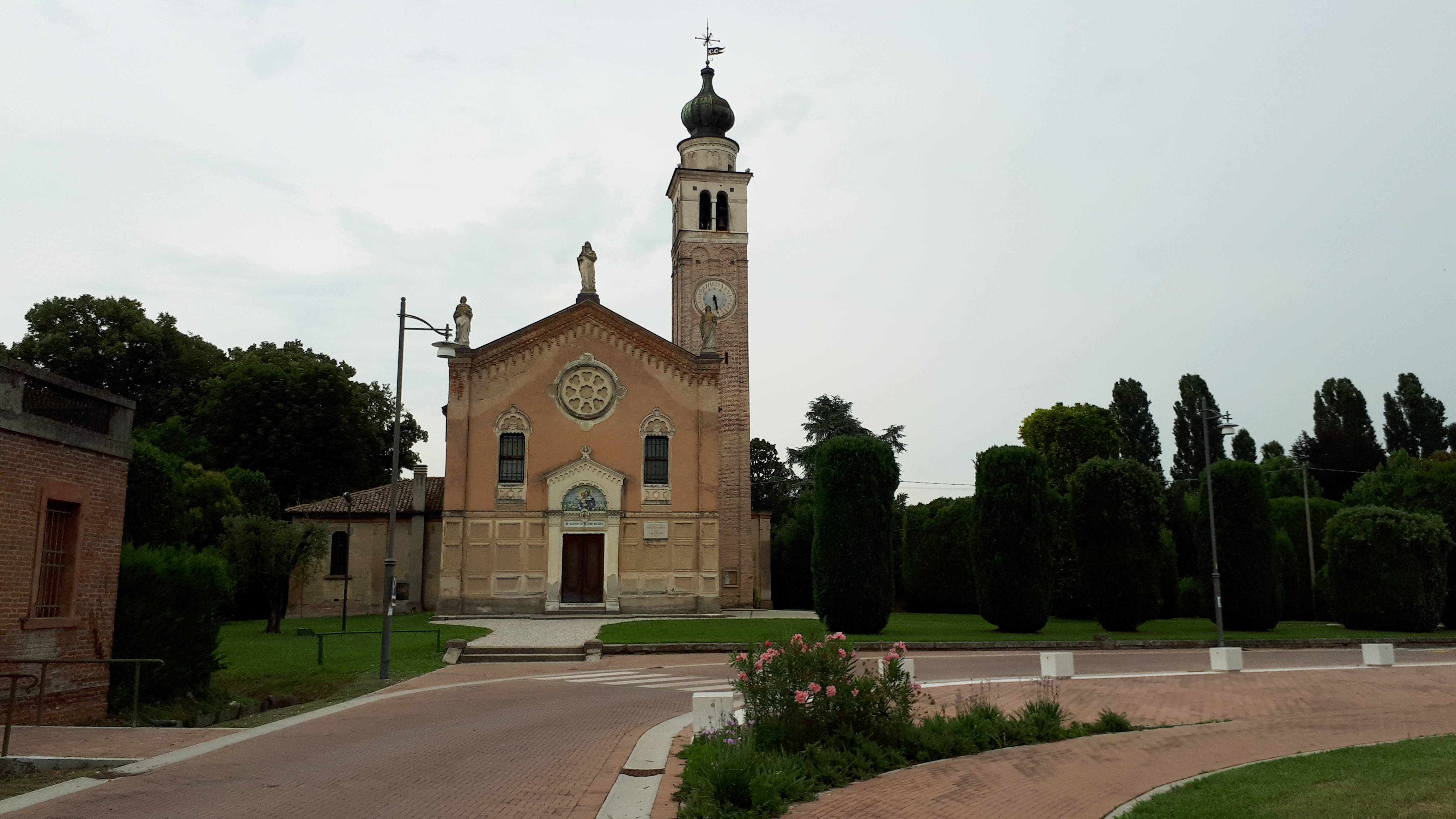 CHIESA DI SAN TEONISTO TABRA E TABRATA