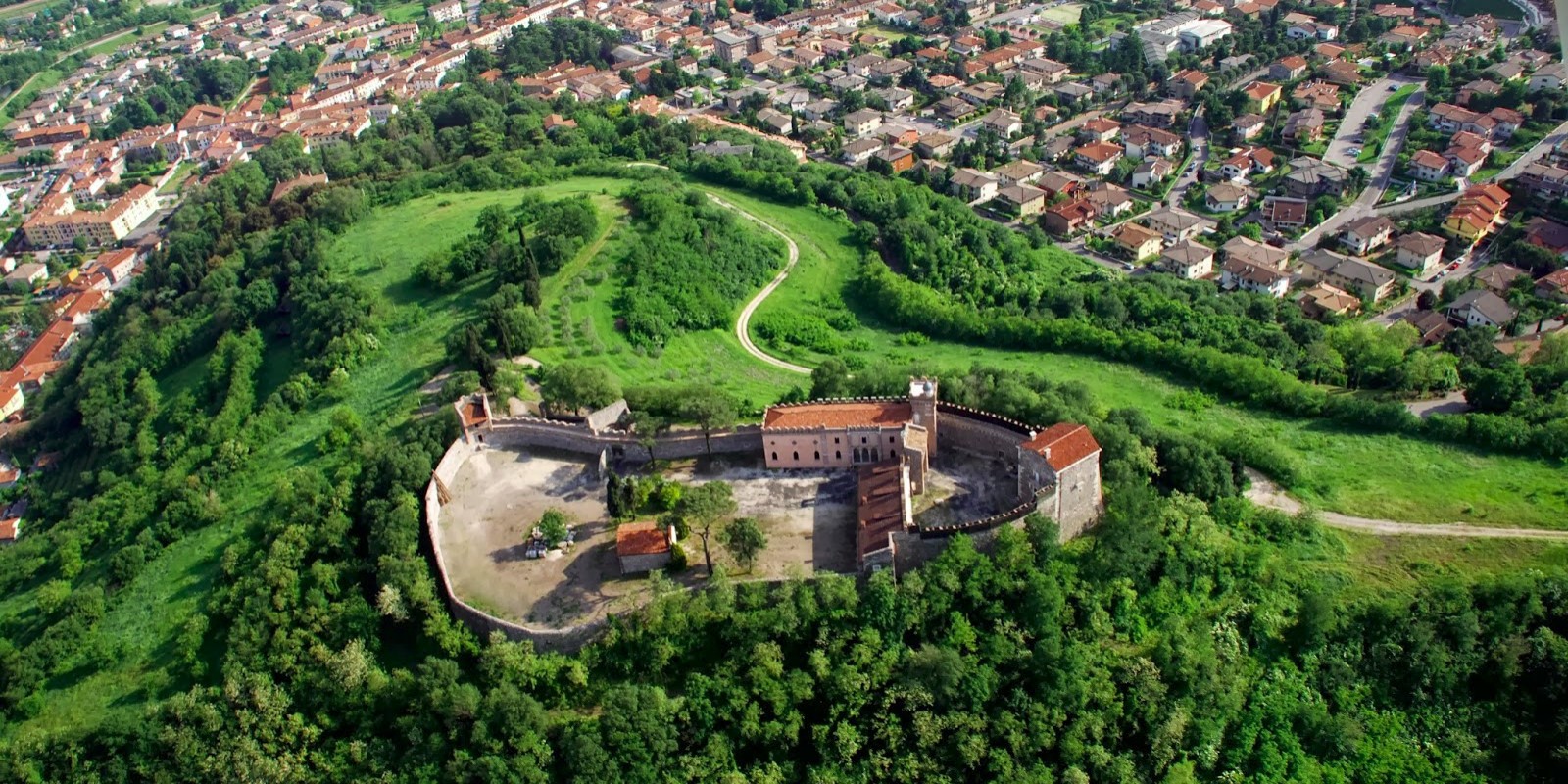 CASTELLO DEI MALTRAVERSO