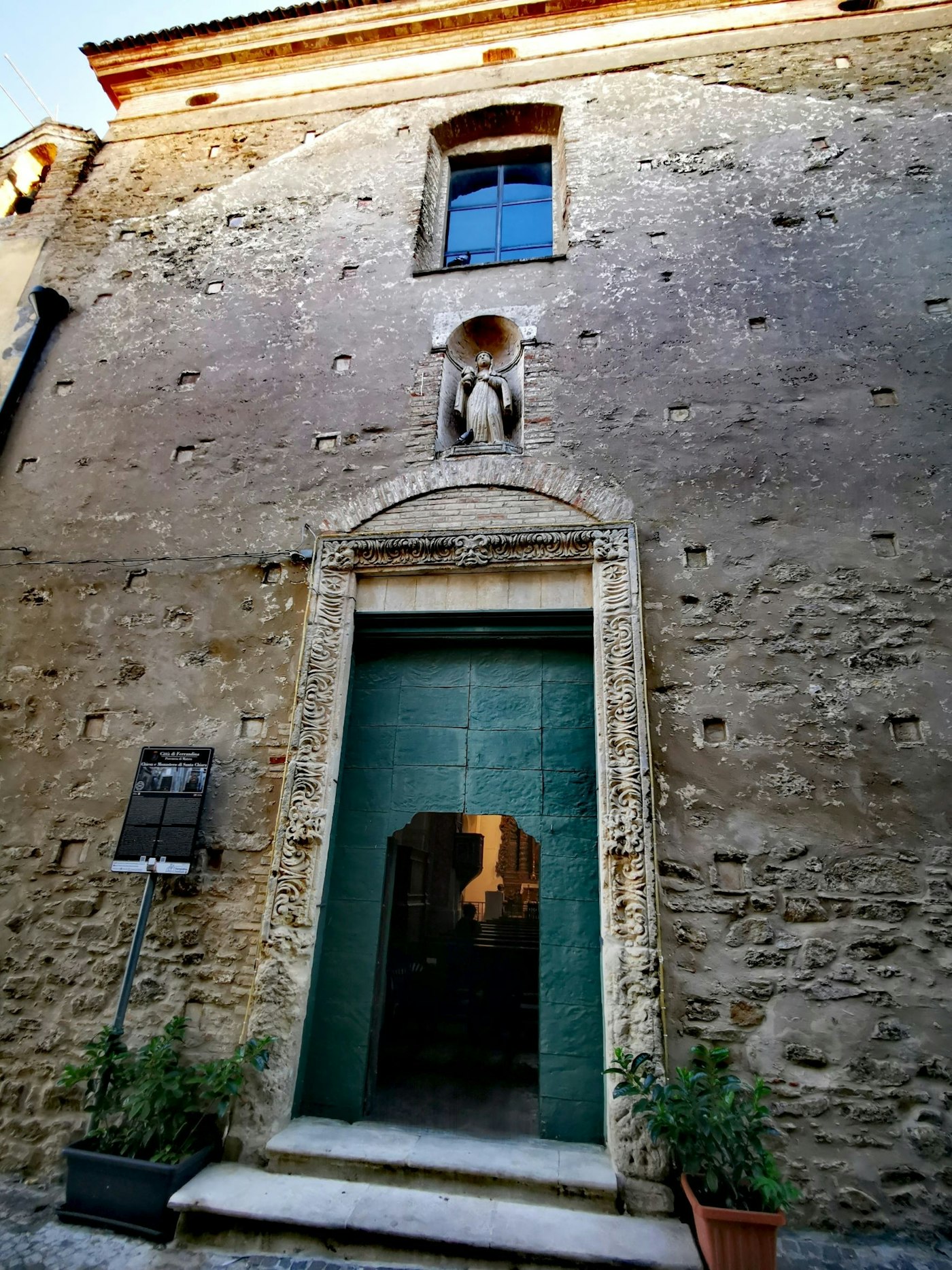 LA CHIESA DI SANTA CHIARA I Luoghi del Cuore FAI