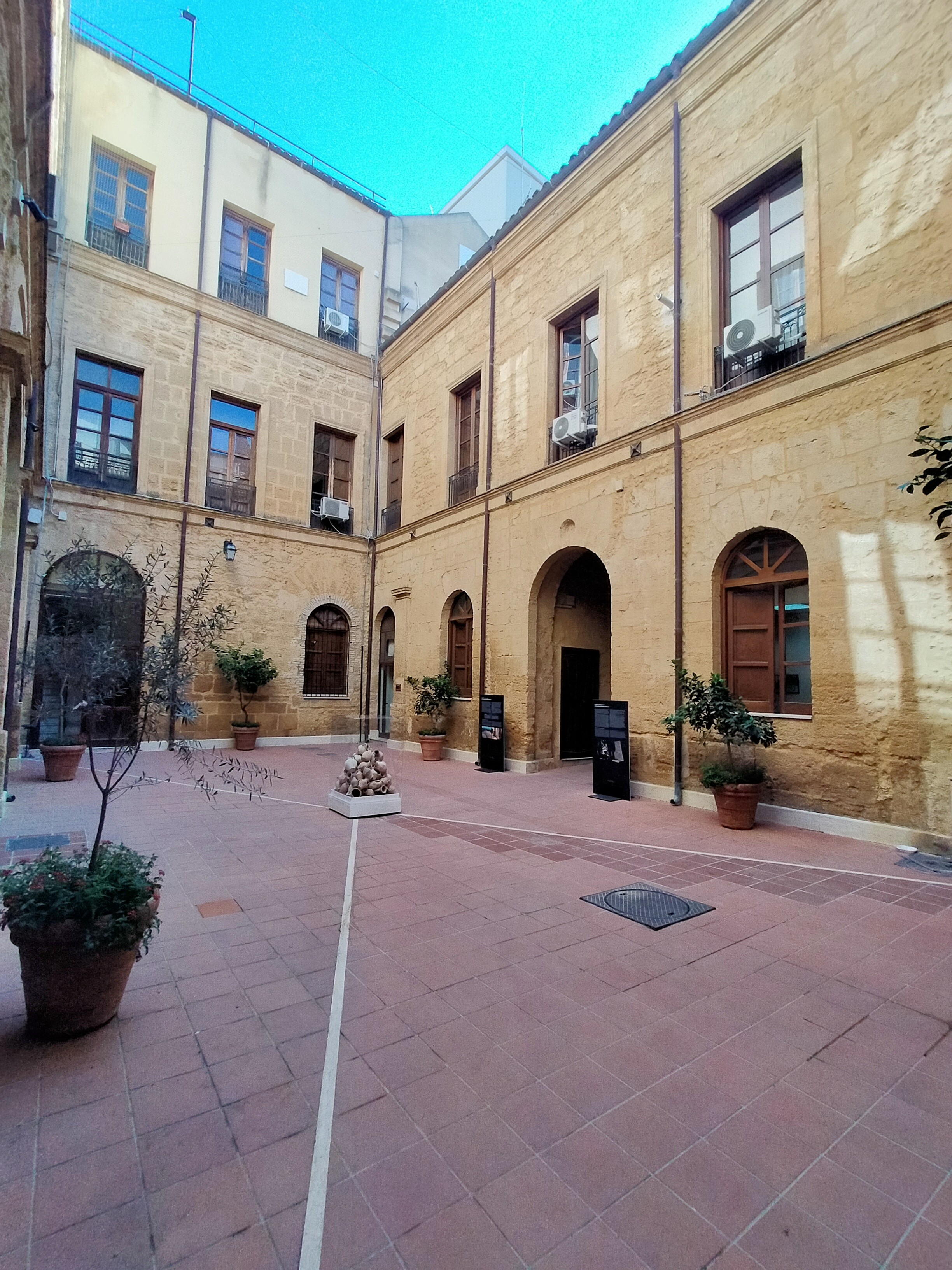 PALAZZO VADALÁ