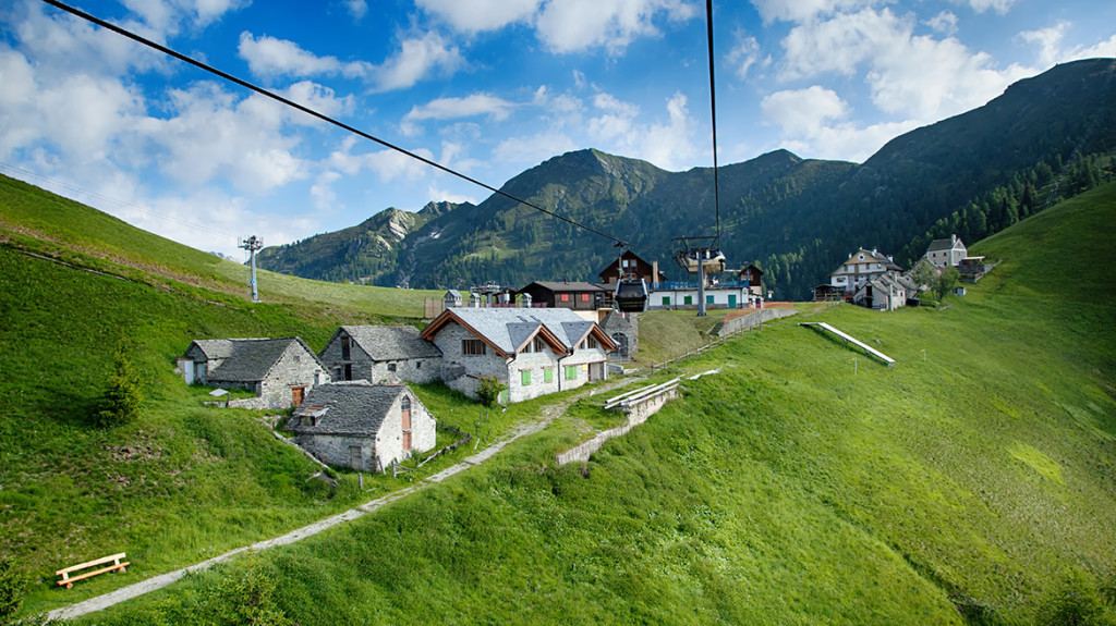 BORGO DI CRAVEGGIA