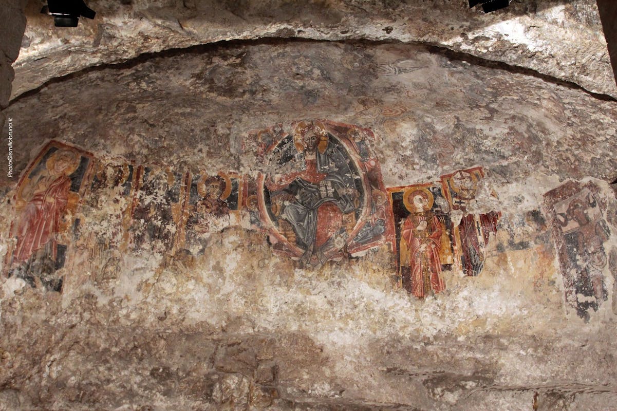 CHIESA RUPESTRE DI SAN NICOLÒ INFERIORE CHIESA RUPESTRE DI SAN NICOLÒ INFERIORE